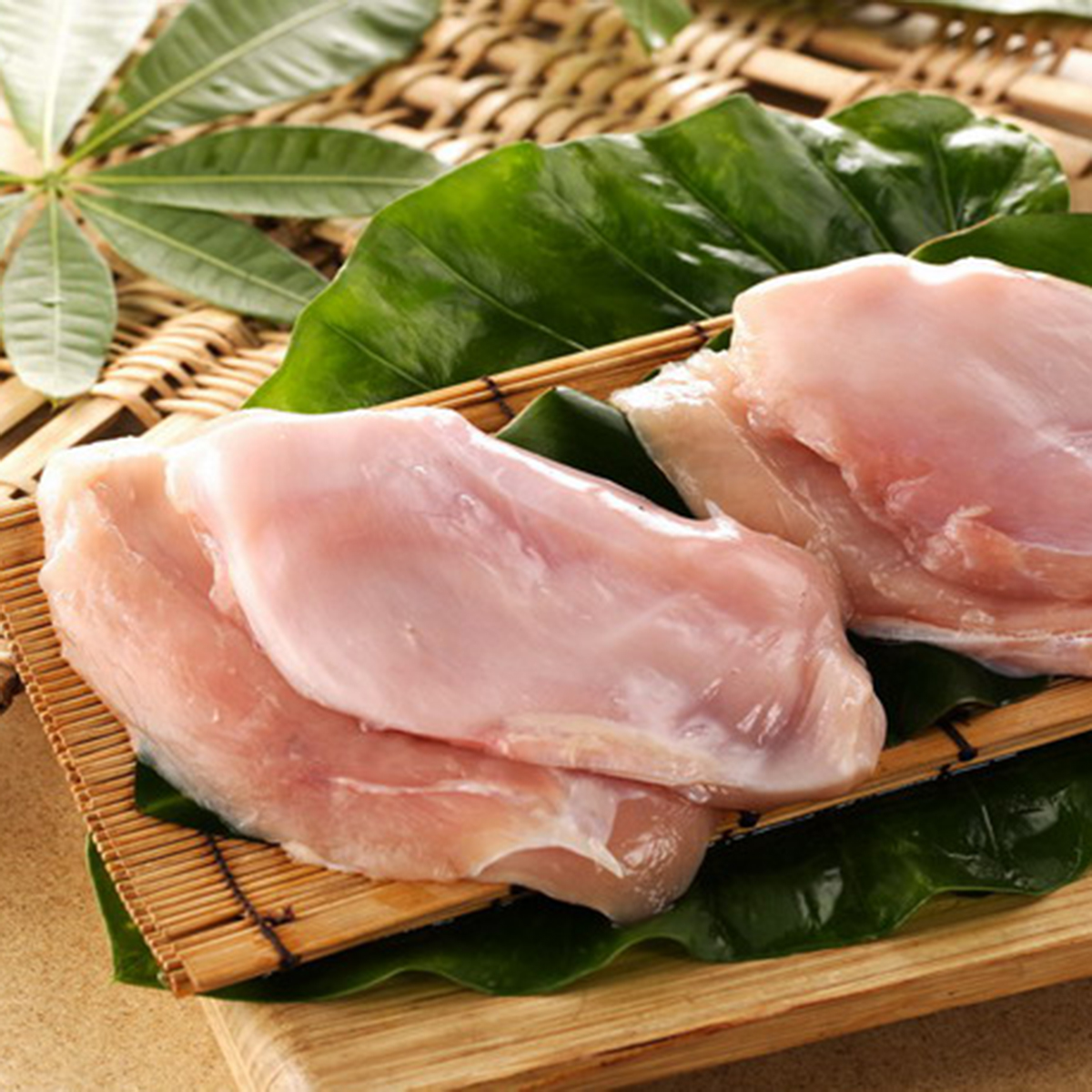 货品编号: 2151389 名称: 鸡胸肉 净含量: 500 服务承诺